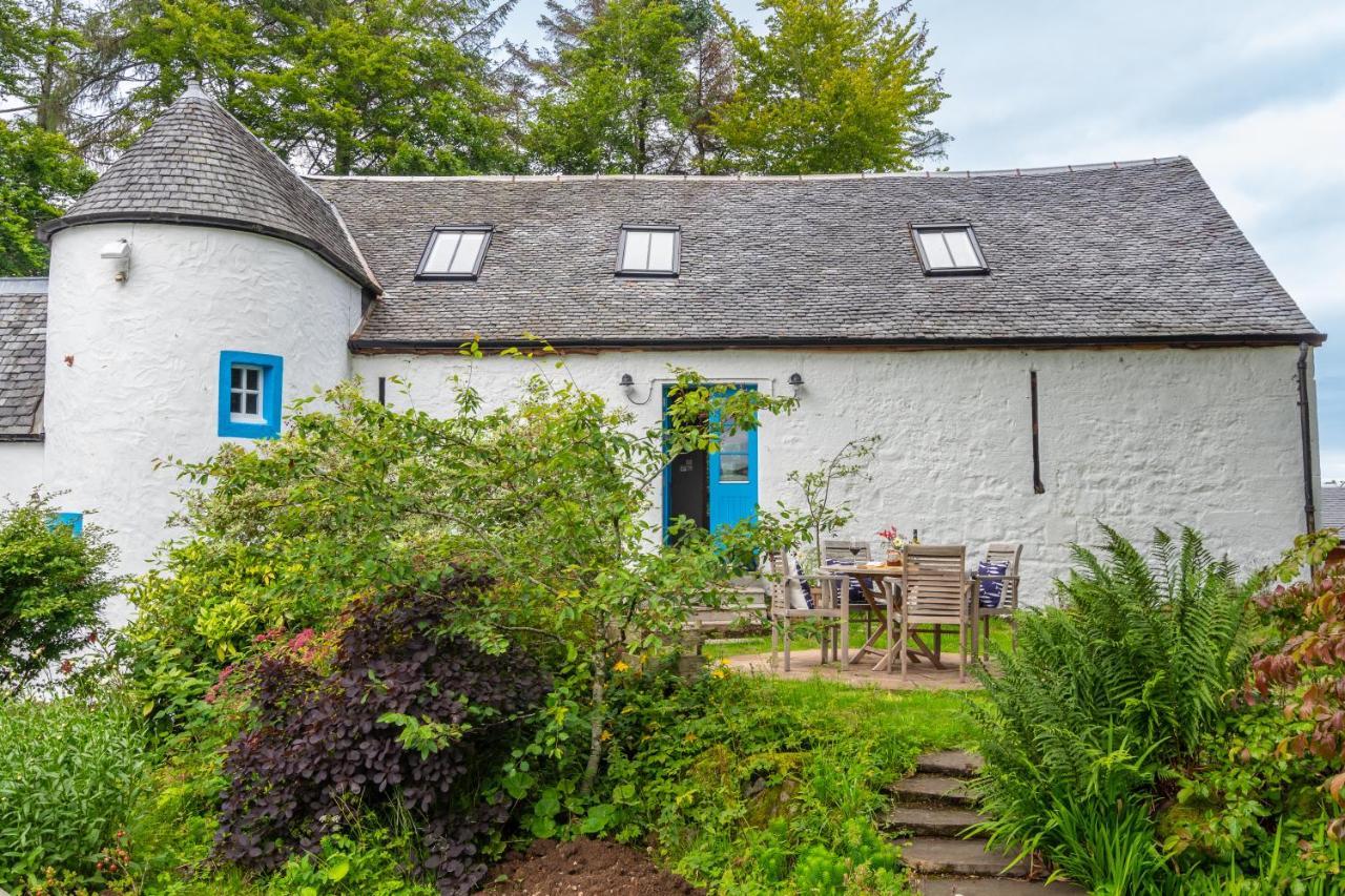 The Jaw Barn Apartment
